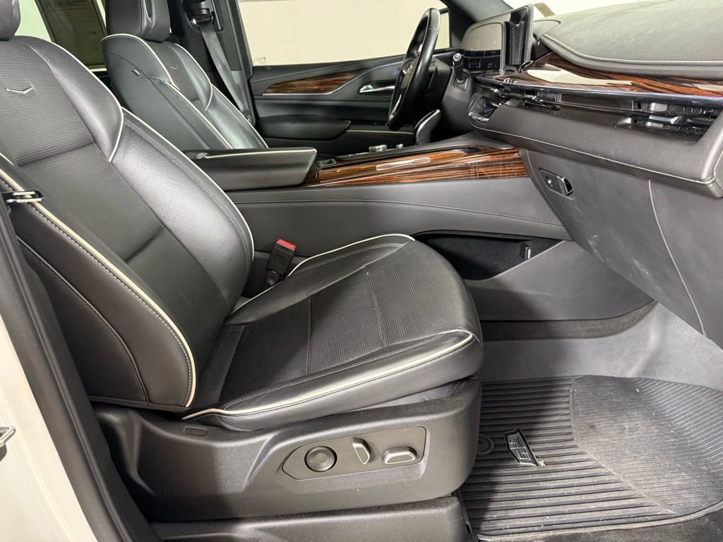 2022 Cadillac Escalade Premium Luxury