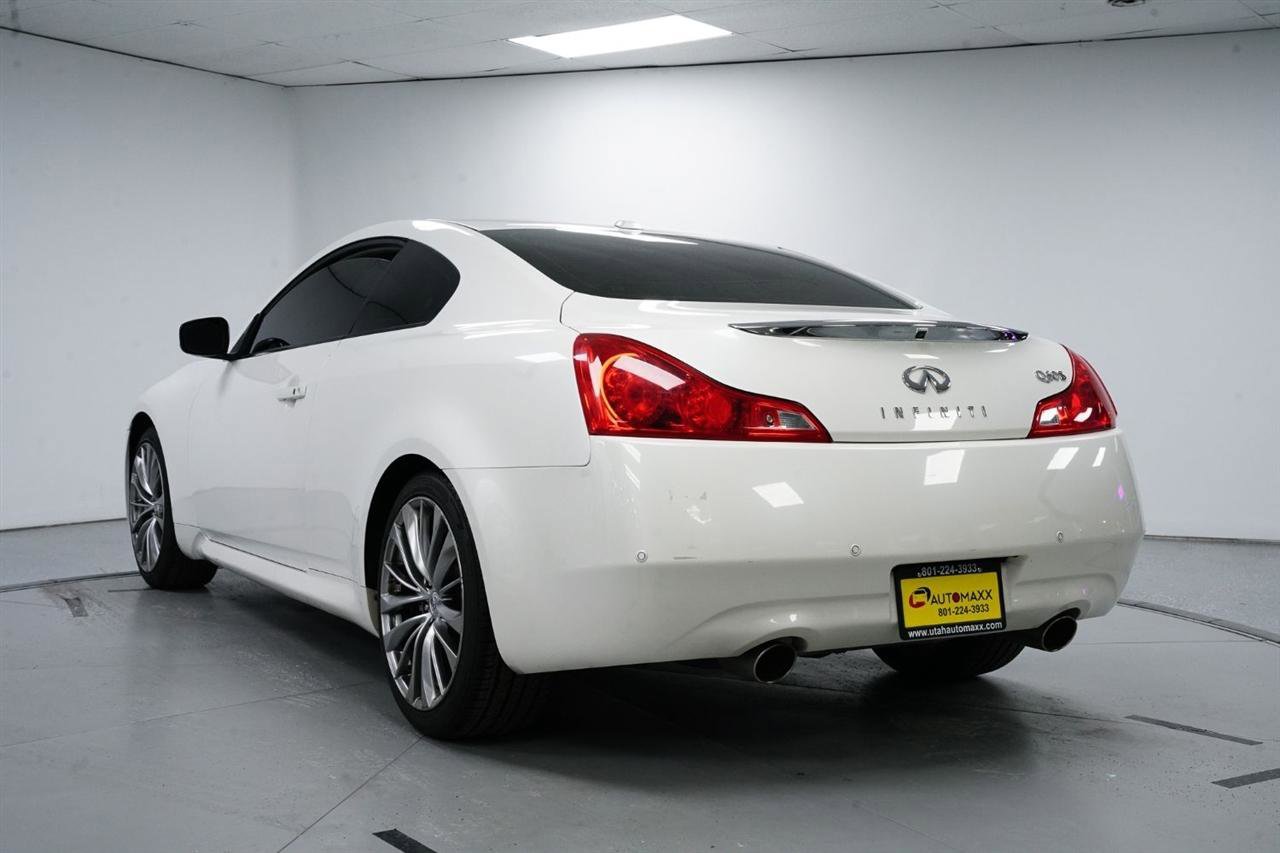 2015 INFINITI Q60 Journey