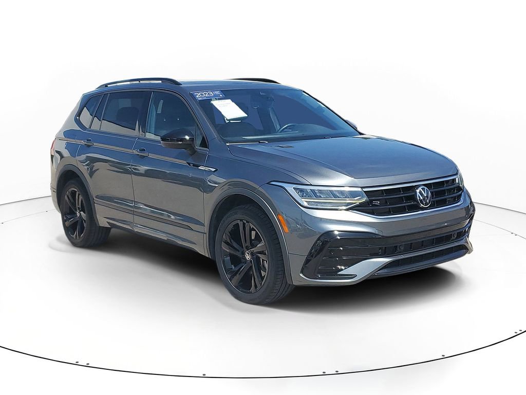 Certified 2023 Volkswagen Tiguan SE R-Line