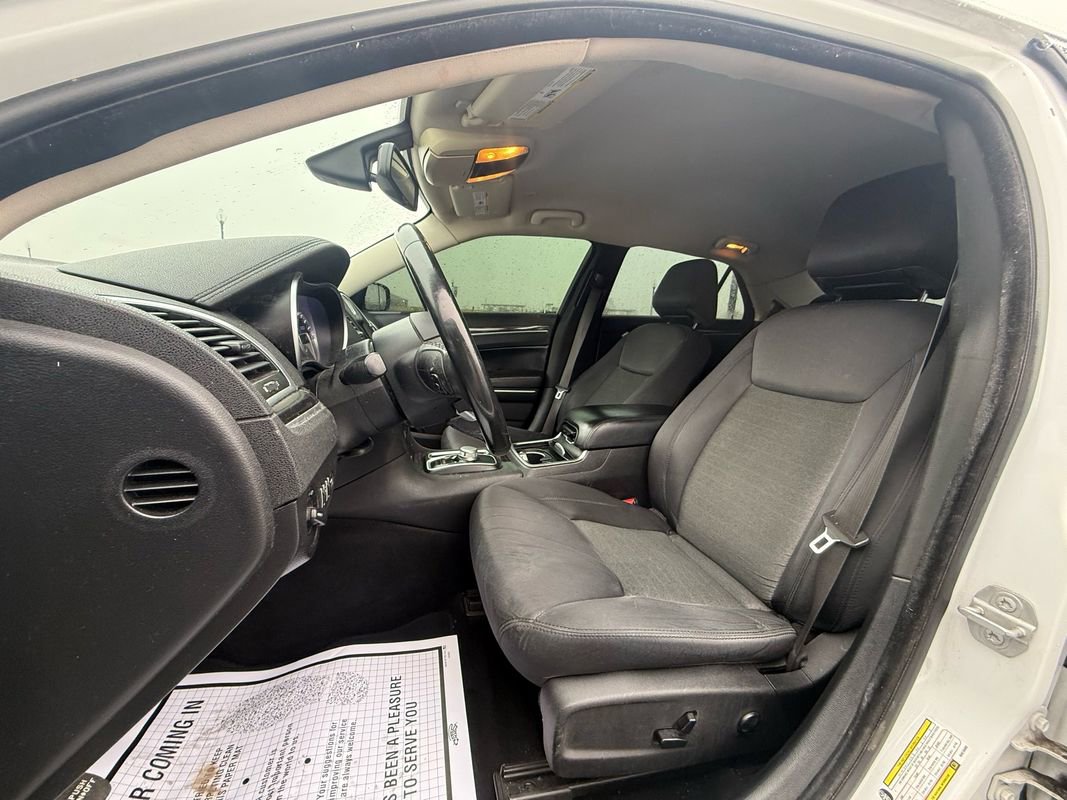 2019 Chrysler 300 Touring