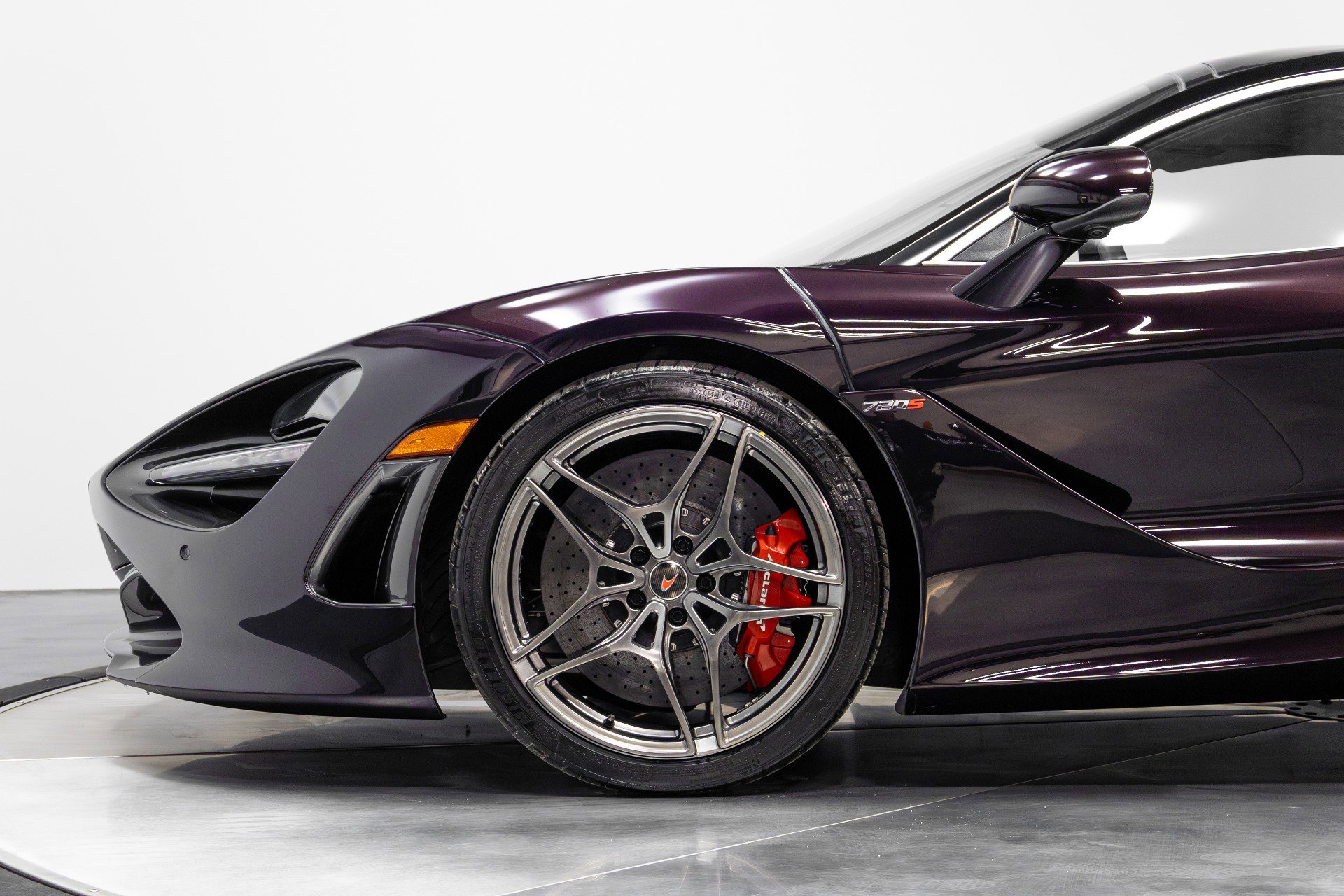 Used 2018 McLaren 720S Performance photo 29