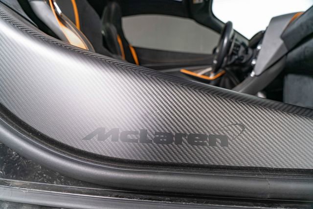 Used 2018 McLaren 720S Performance photo 26