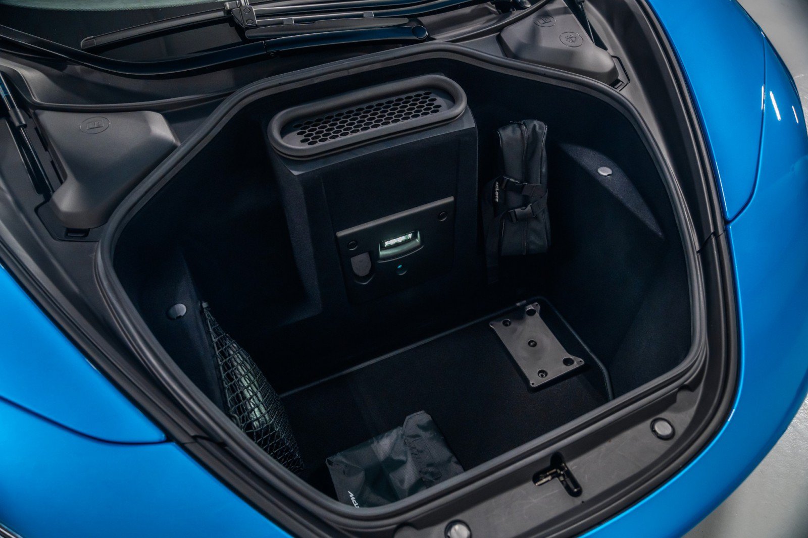 Used 2022 McLaren 720S Performance photo 24