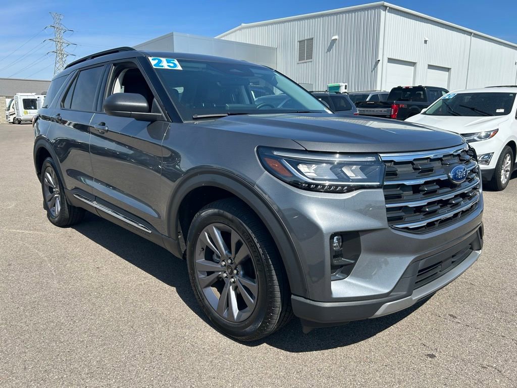 Used 2025 Ford Explorer Active w/ Active Comfort Package