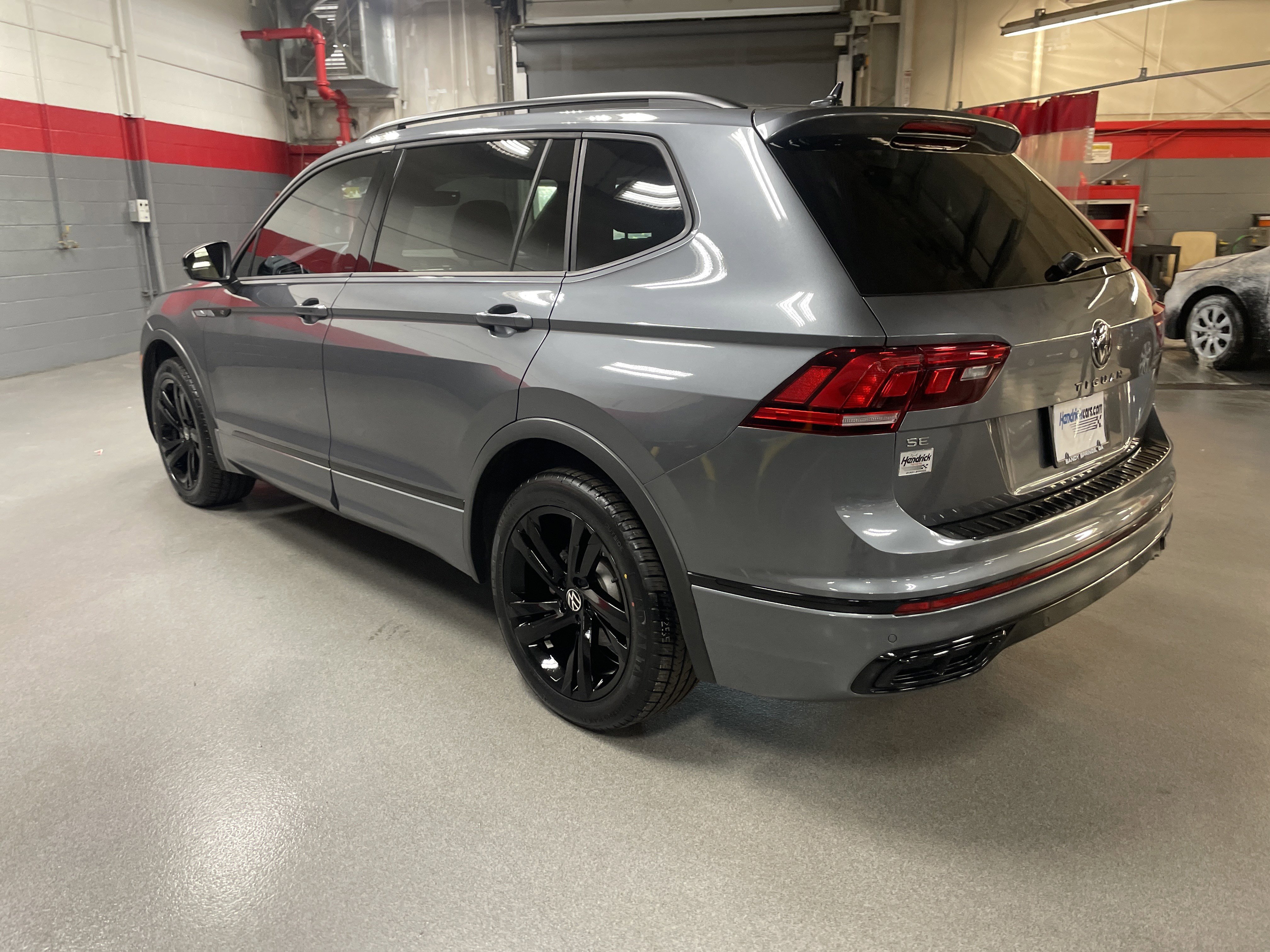 2023 Volkswagen Tiguan SE R-Line