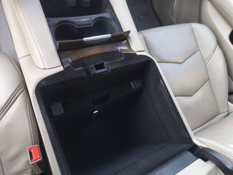 2018 Cadillac Escalade Luxury