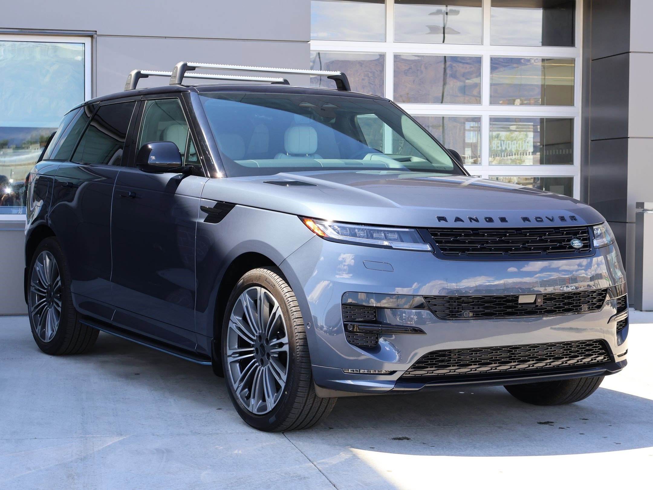 2026 Land Rover Range Rover Sport Dynamic SE