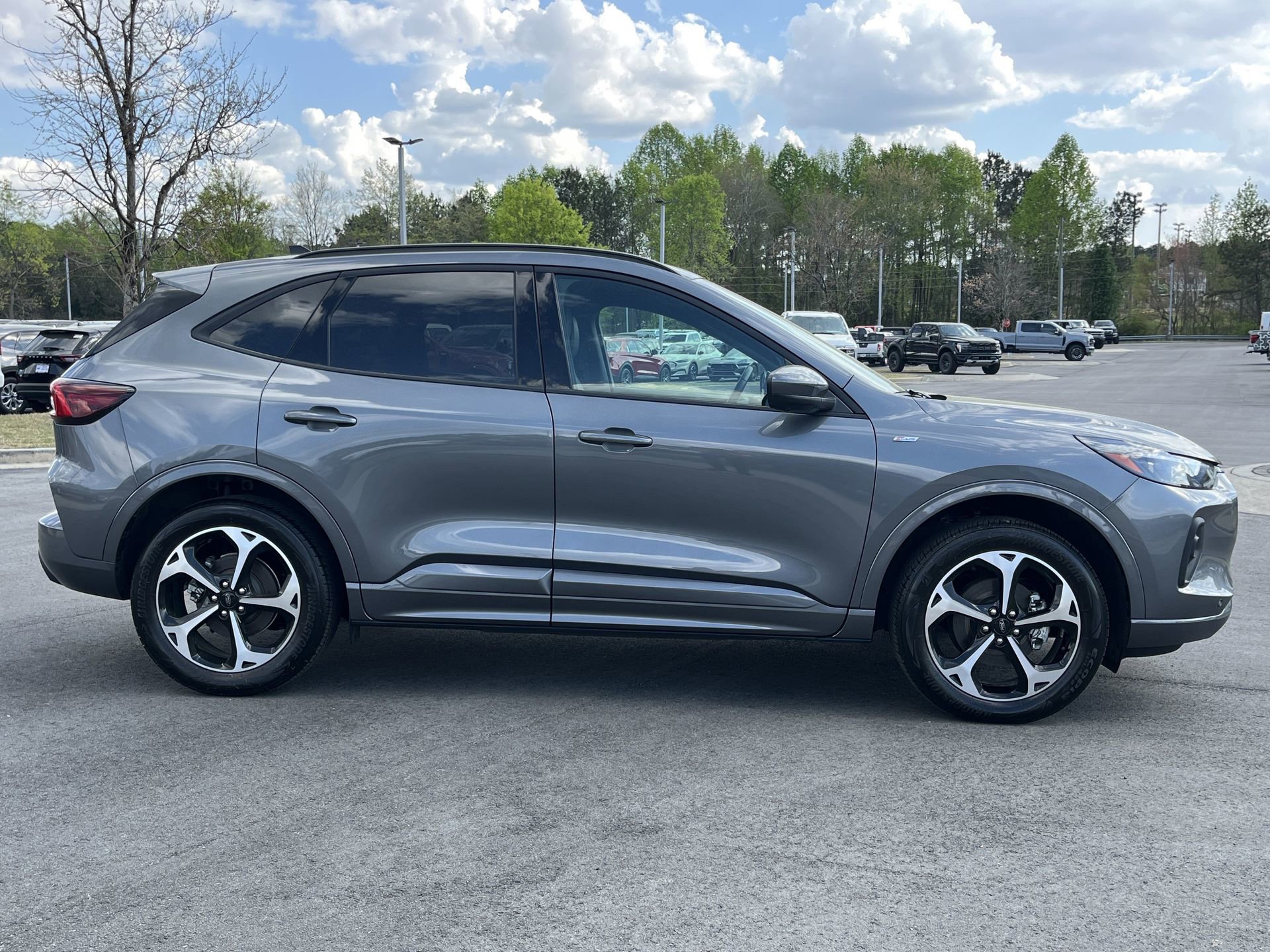 2025 Ford Escape ST-Line Elite