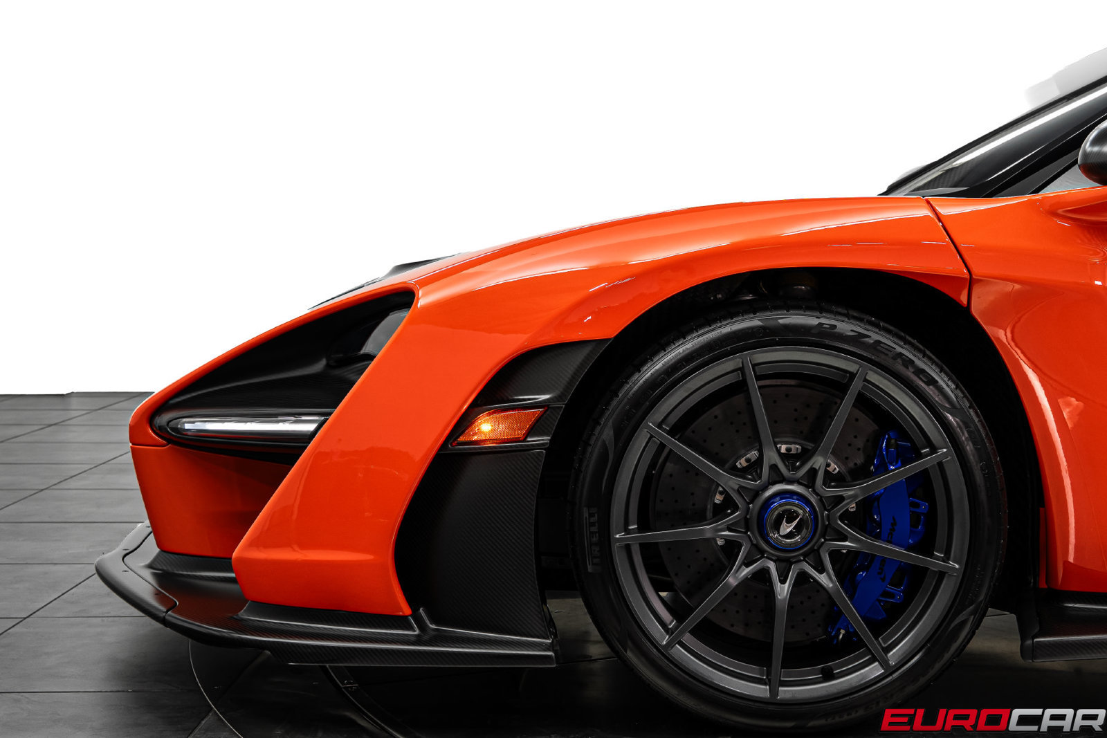 Used 2019 McLaren Senna photo 21