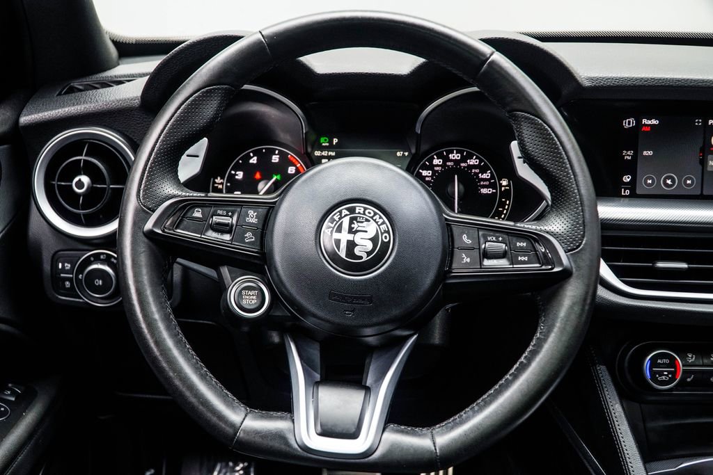 2023 Alfa Romeo Stelvio Veloce