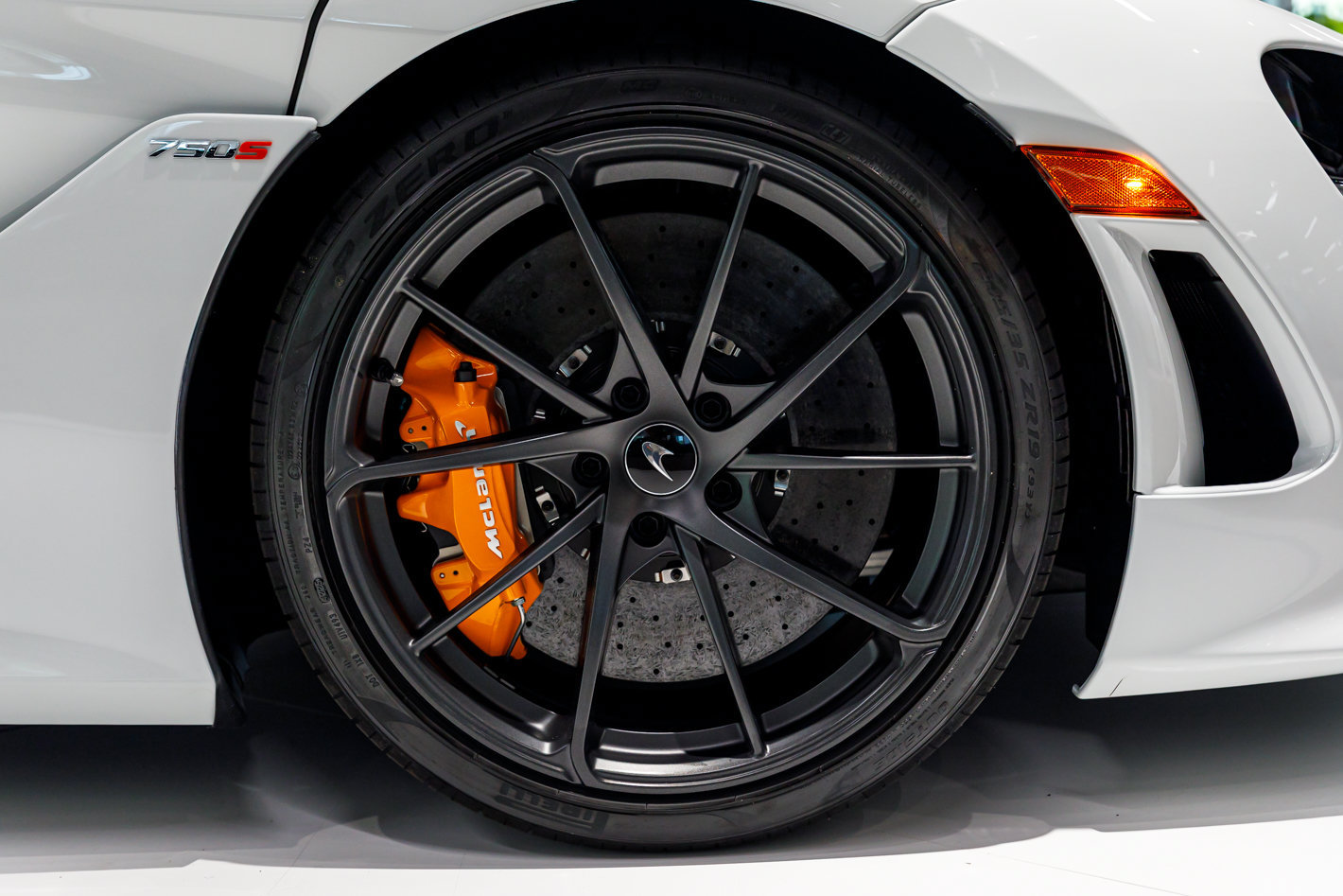 Used 2027 McLaren 750S photo 58