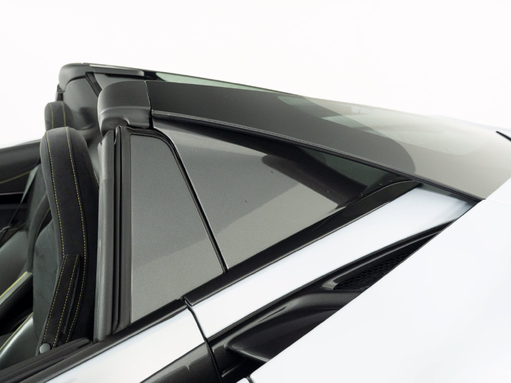 Used 2020 McLaren 720S Performance photo 44