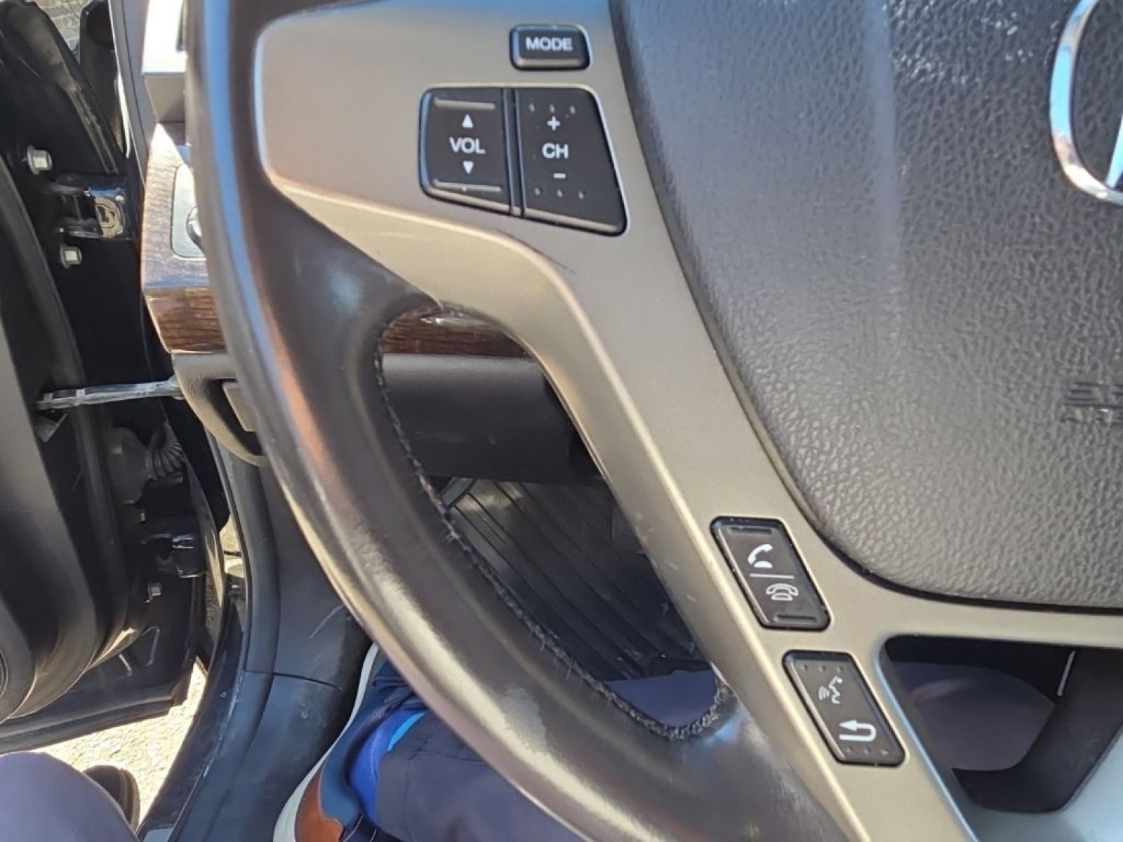 2013 Acura MDX w/ Technology Package