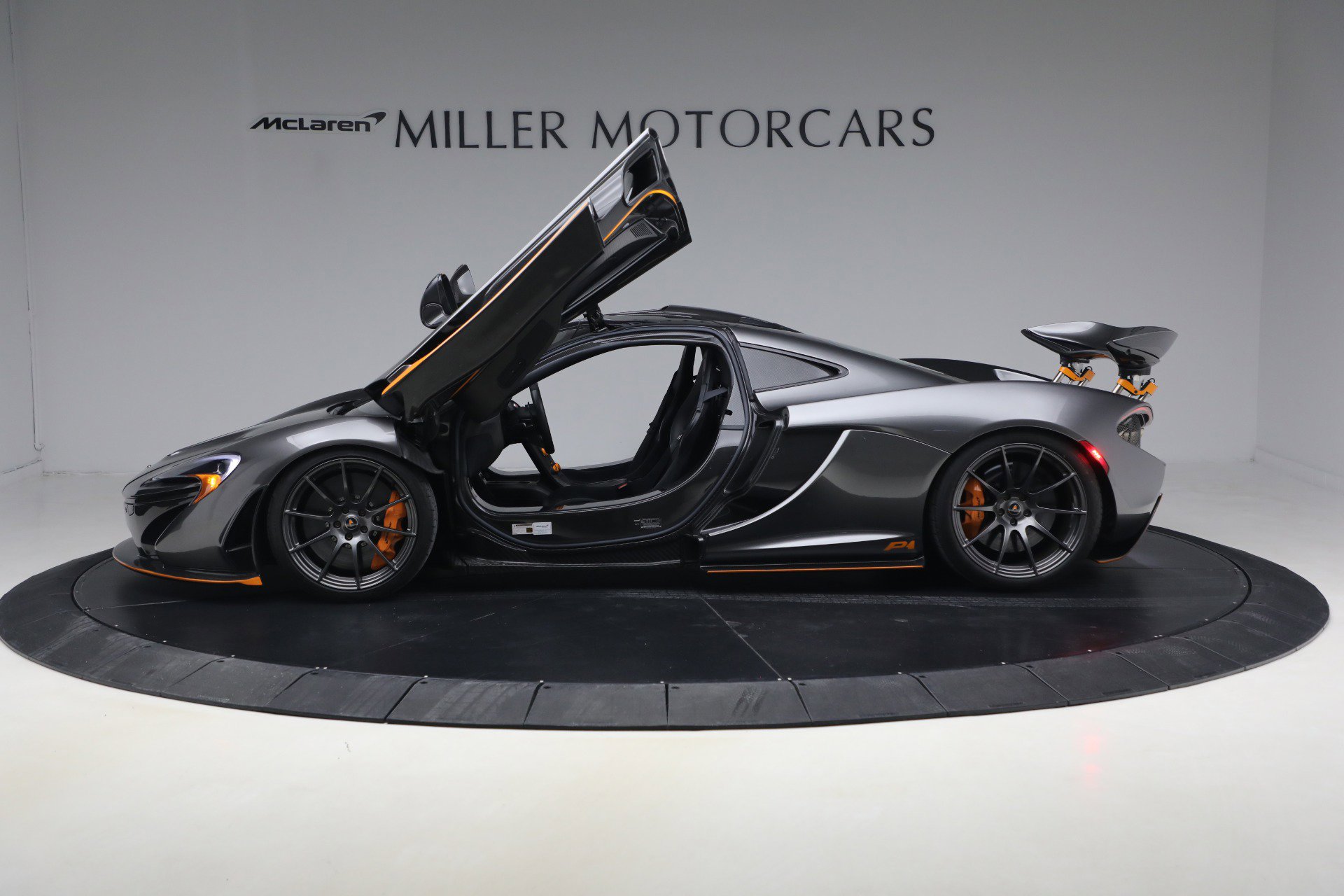Used 2014 McLaren P1 photo 15
