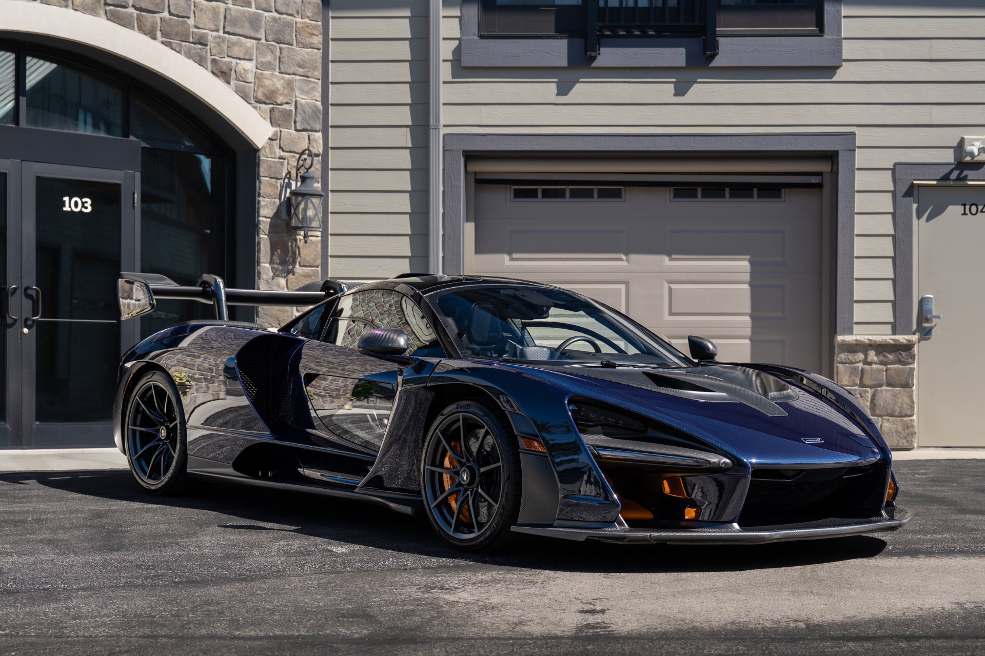 Used 2019 McLaren Senna photo 38