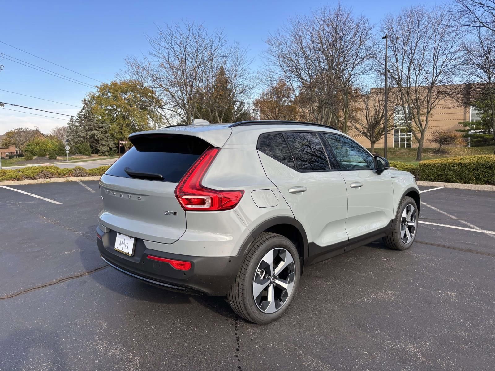 2026 Volvo Xc40 B5 Plus