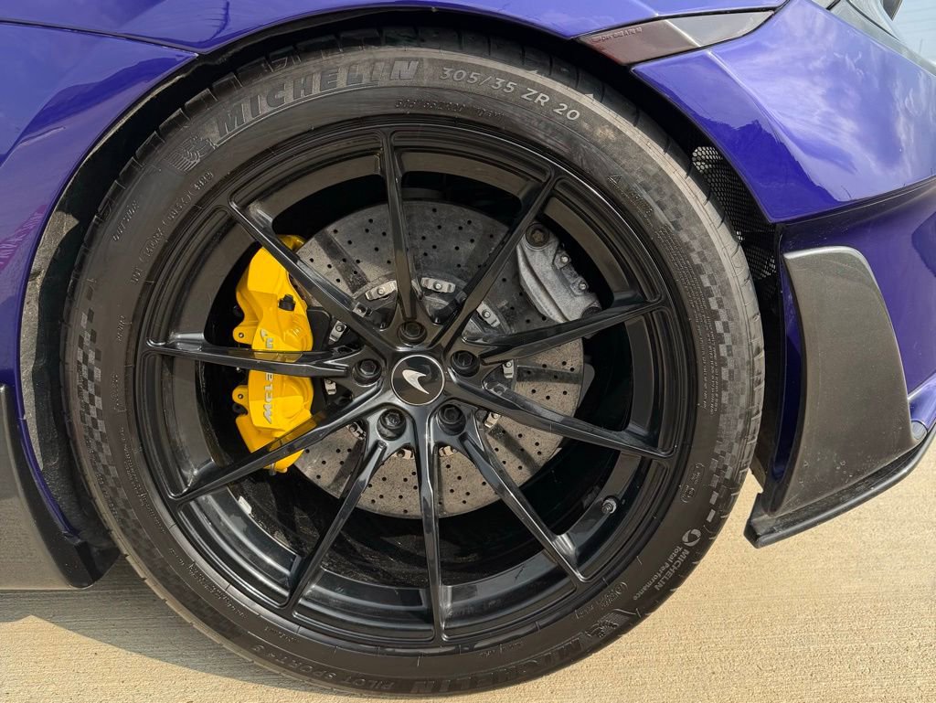 Used 2020 McLaren 600LT Spider photo 31