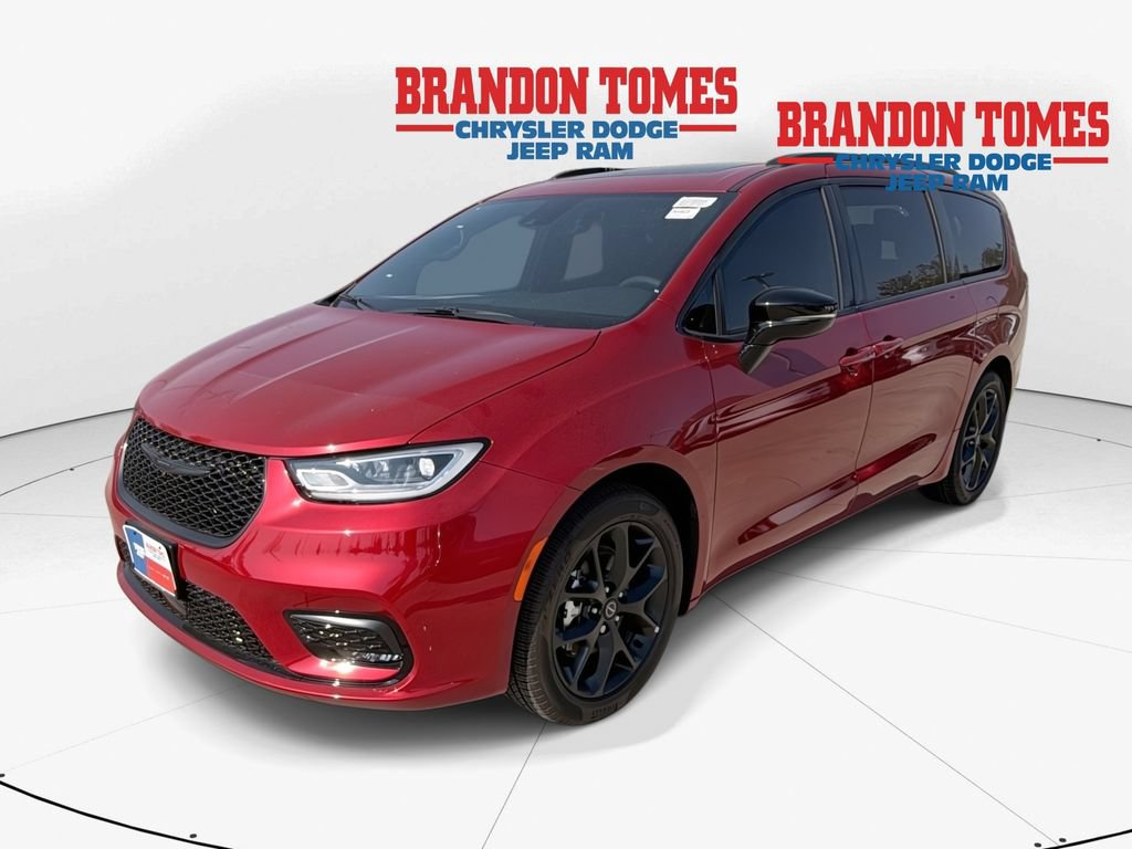 New 2026 Chrysler Pacifica Select w/ S Appearance Package