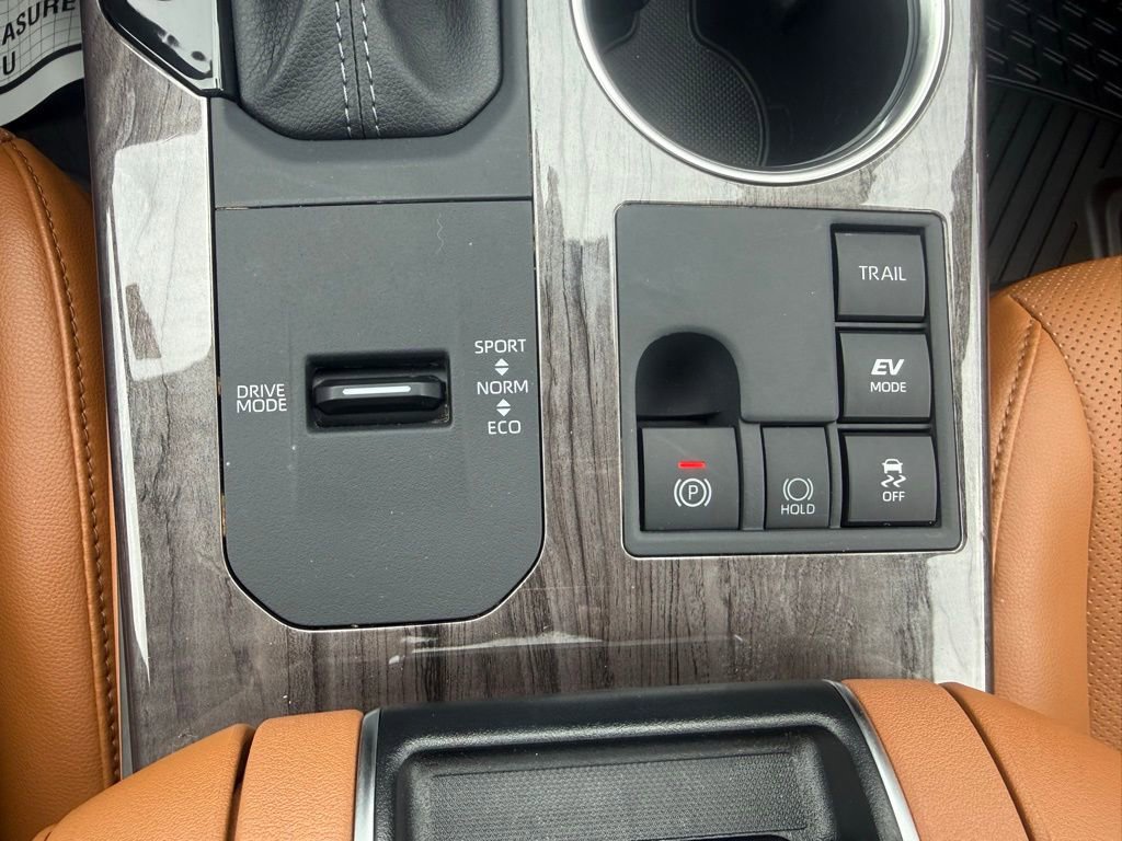 2025 Toyota Highlander Platinum