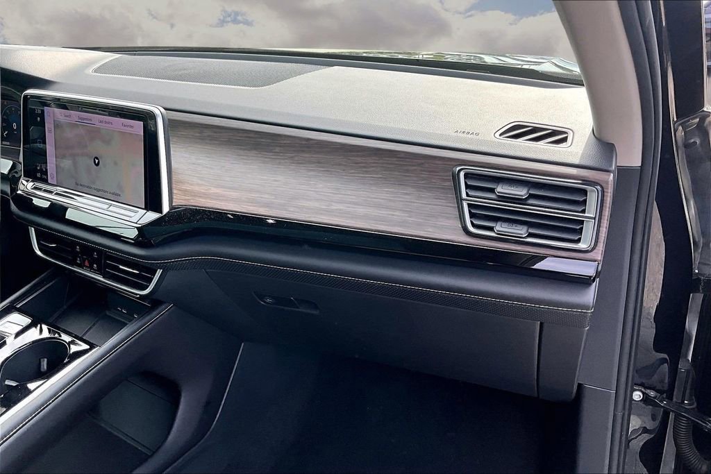 2024 Volkswagen Atlas SEL Premium R-Line