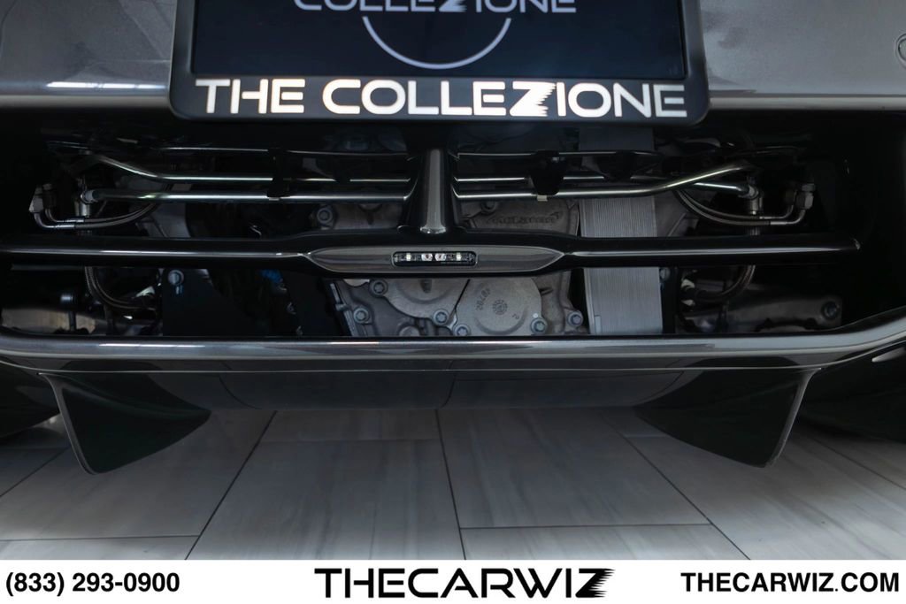 Used 2018 McLaren 720S Performance photo 28