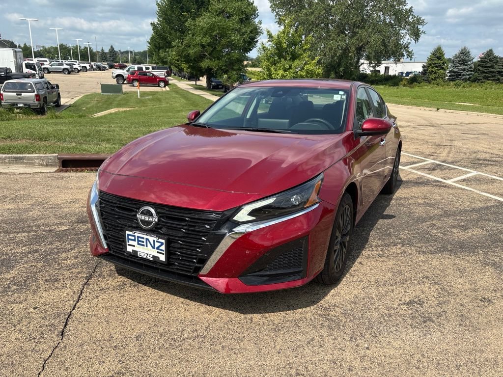 Used 2025 Nissan Altima 2.5 SV w/ SV Special Edition Package