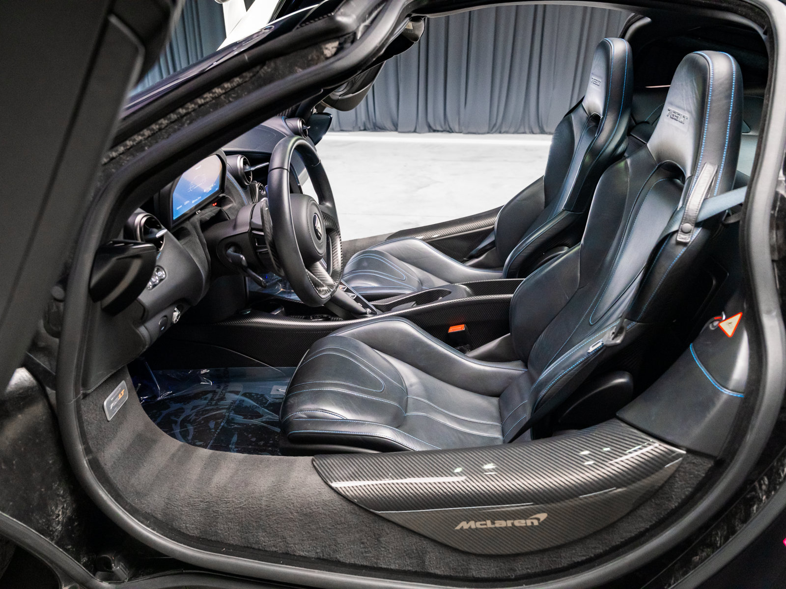 Used 2021 McLaren 765LT photo 45