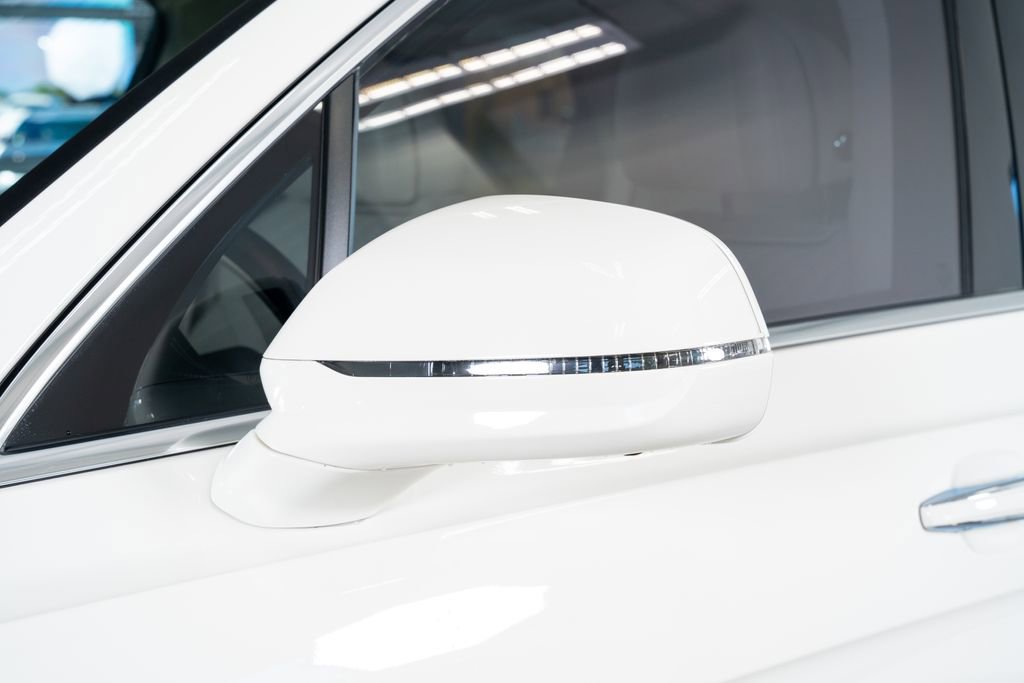 2021 Bentley Bentayga Plug-In Hybrid