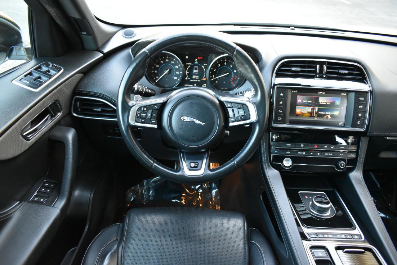 2018 Jaguar F-Pace S