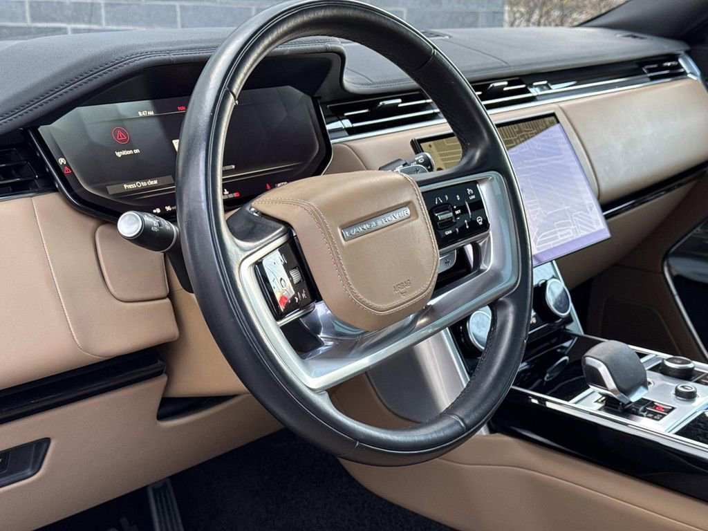 2023 Land Rover Range Rover SE