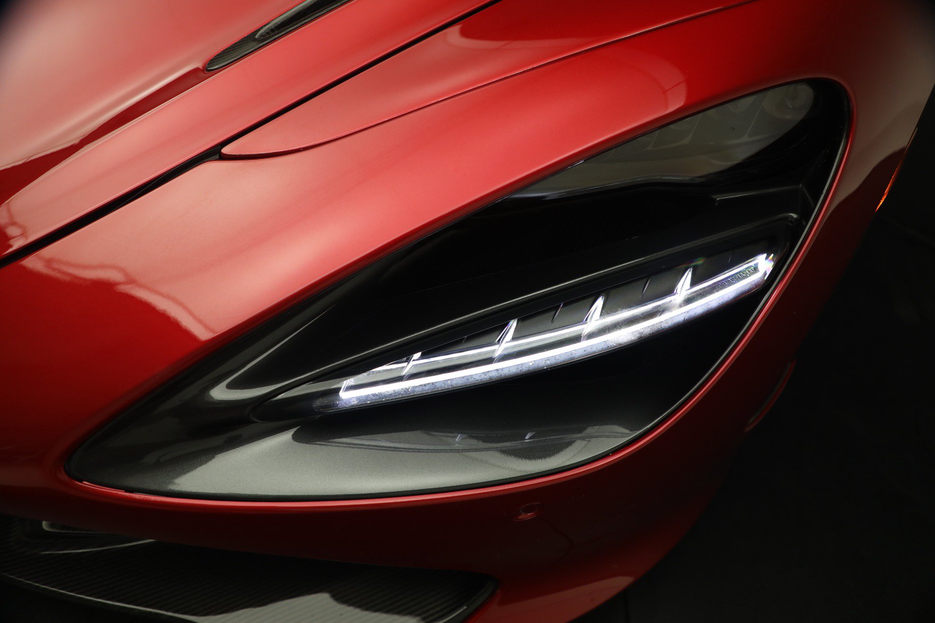 Used 2019 McLaren 720S Performance photo 38