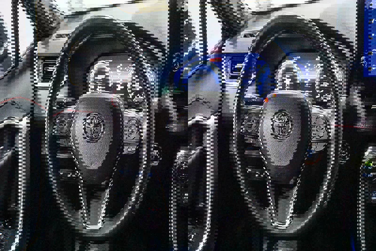 2023 Toyota RAV4 XSE