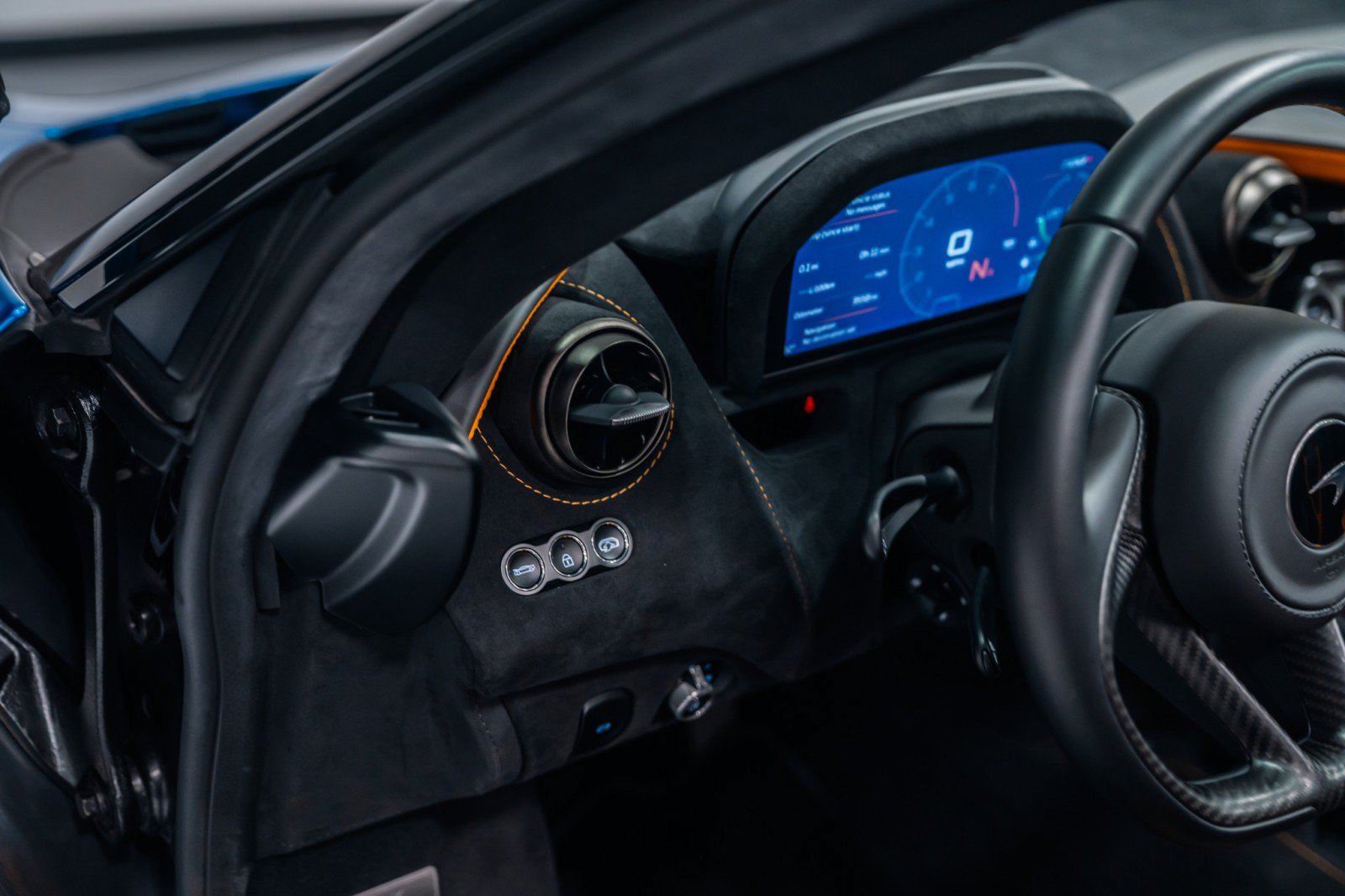 Used 2022 McLaren 720S Performance photo 16