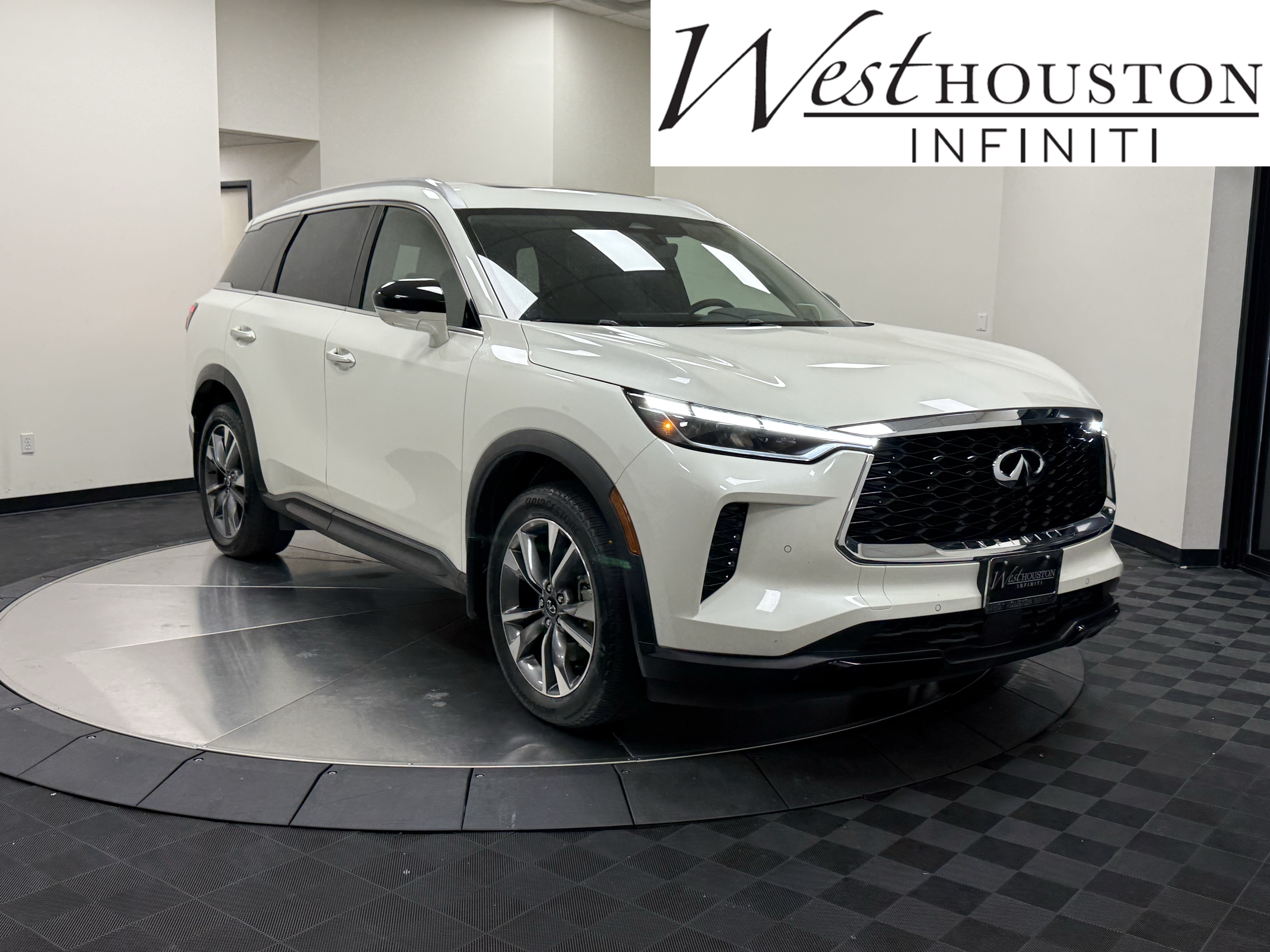 Certified 2024 INFINITI QX60 Luxe w/ Performance Audio Package