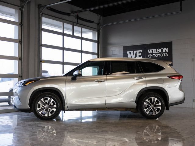 Used 2022 Toyota Highlander XLE