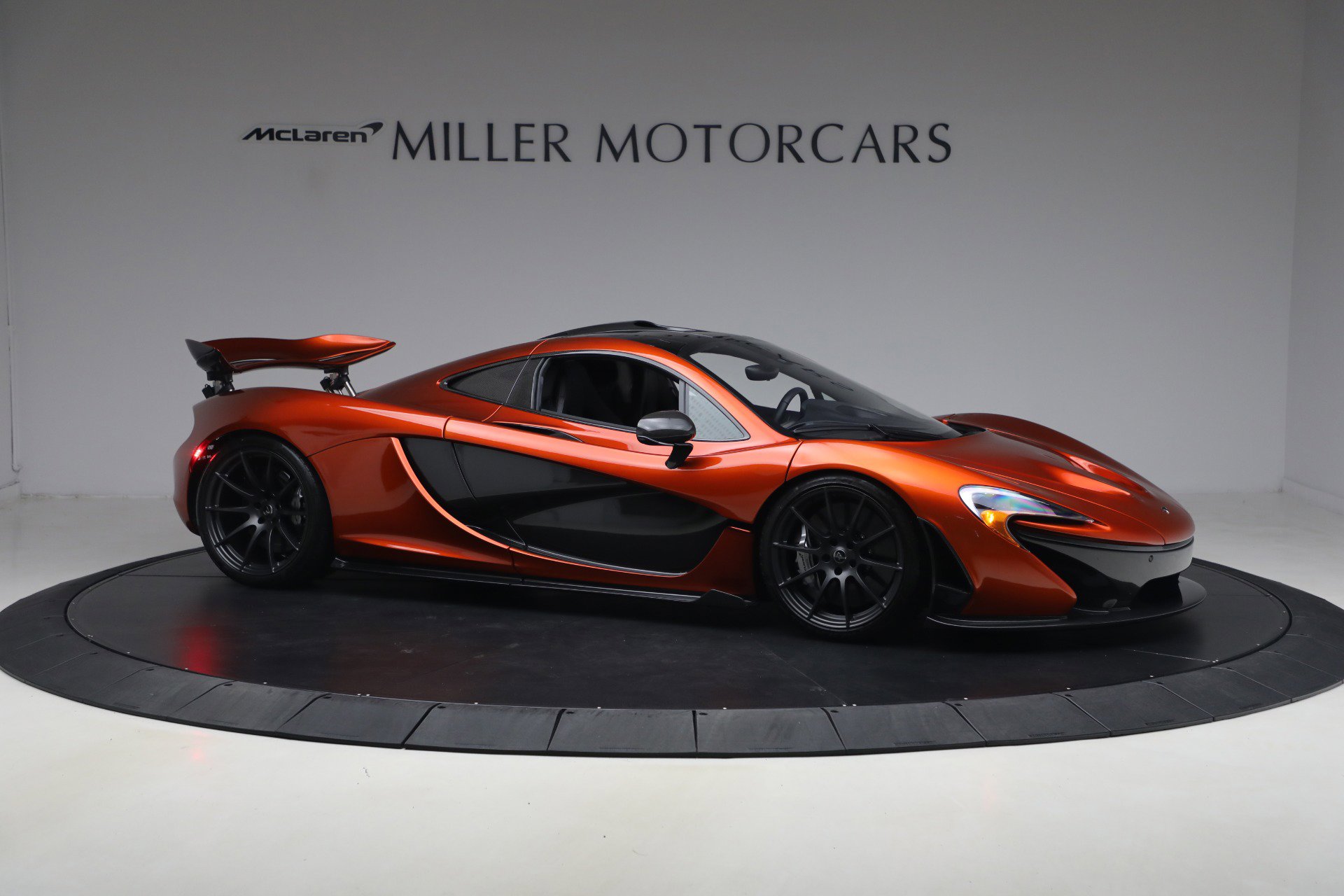Used 2015 McLaren P1 photo 10