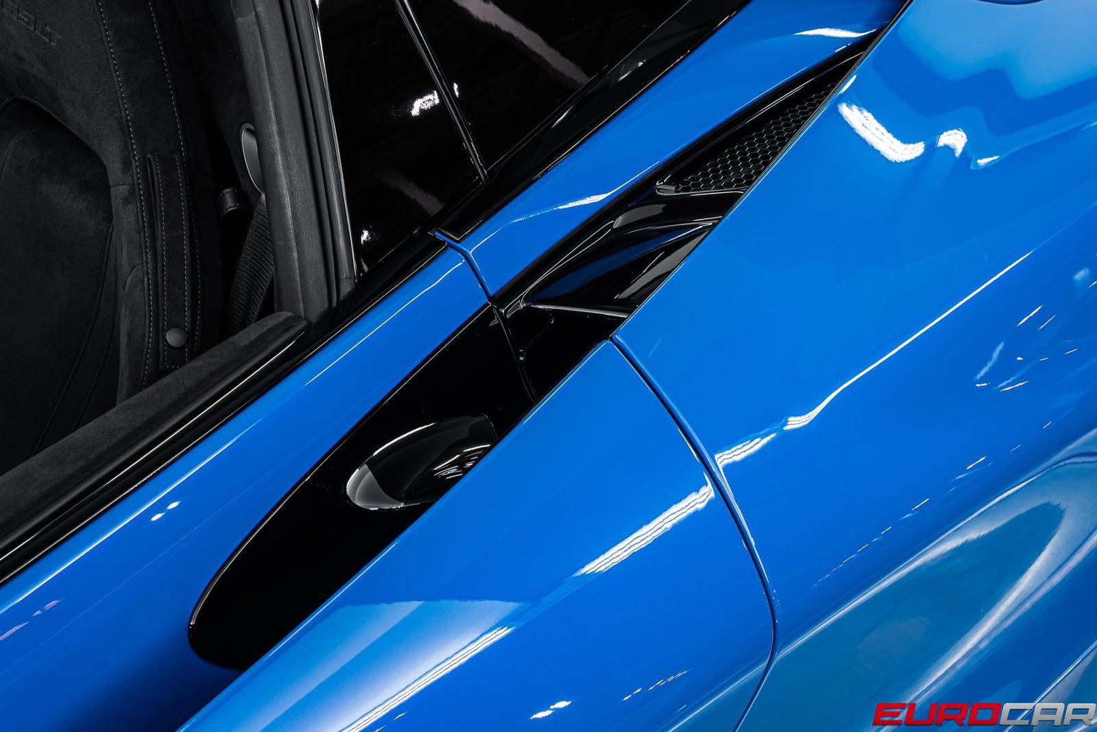 Used 2022 McLaren 765LT photo 20