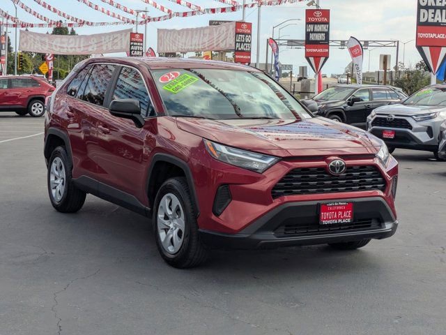 2024 Toyota RAV4 LE