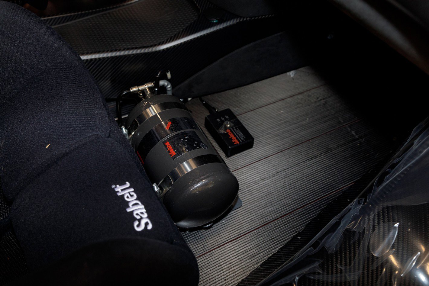 Used 2020 McLaren Senna photo 64