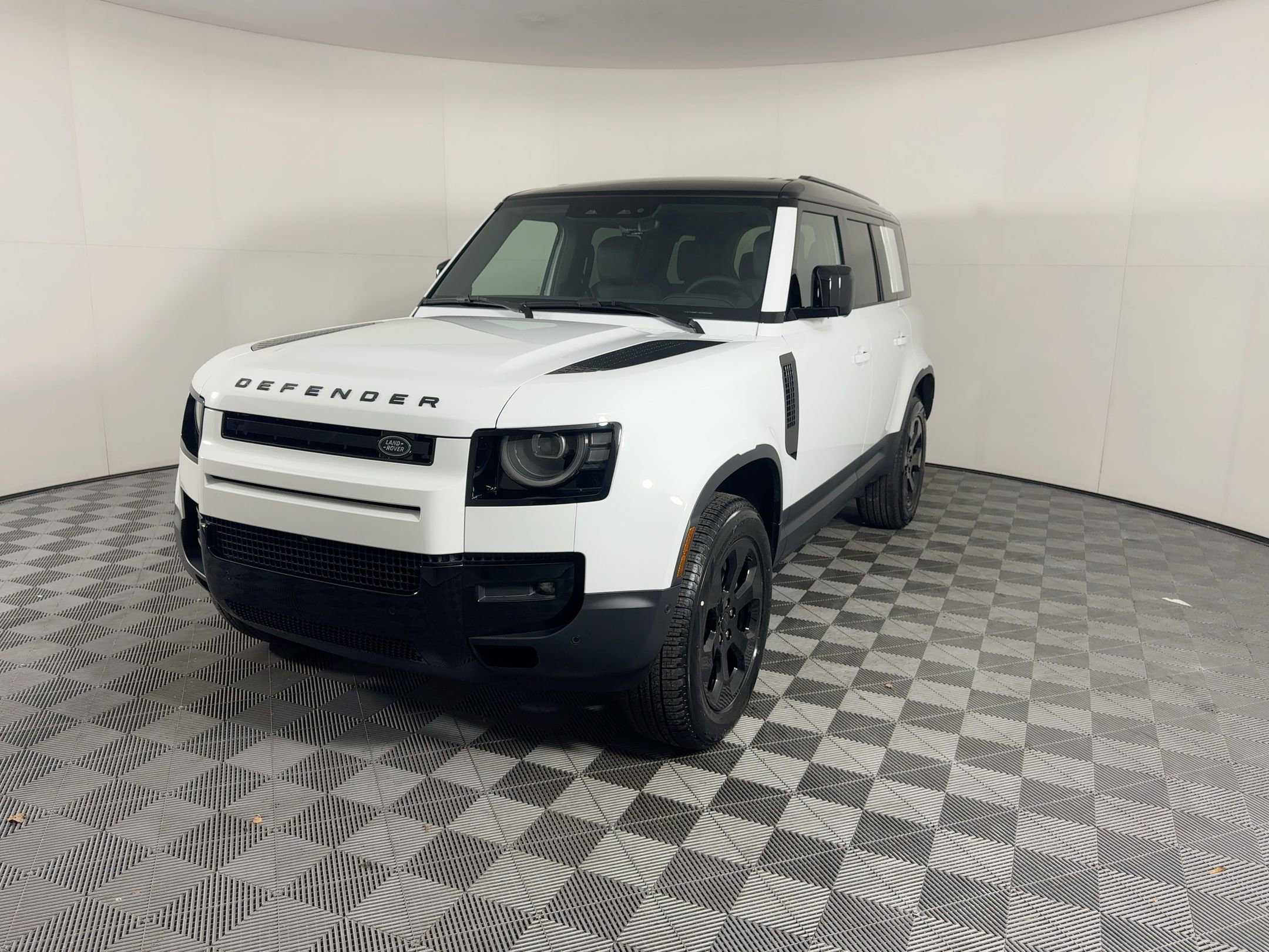 2026 Land Rover Defender 110 S