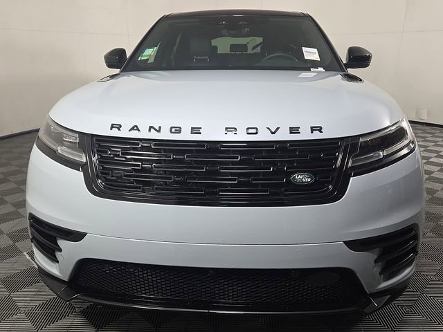 2026 Land Rover Range Rover Velar Dynamic SE