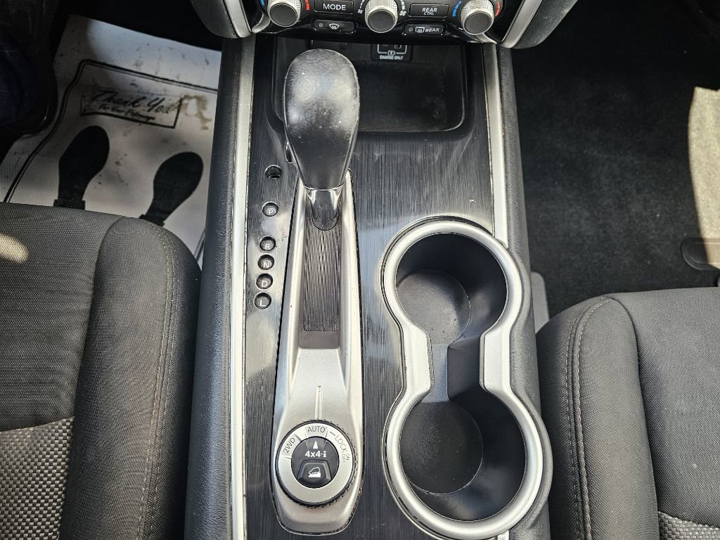 2020 Nissan Pathfinder SV