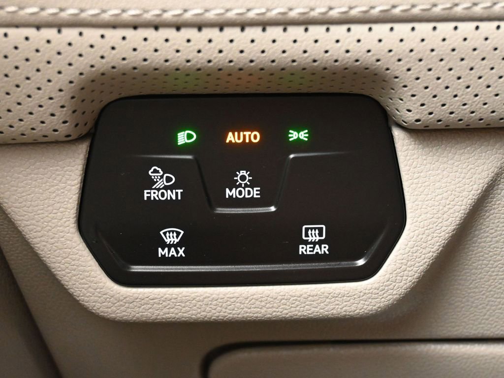 2025 Volkswagen Atlas SE