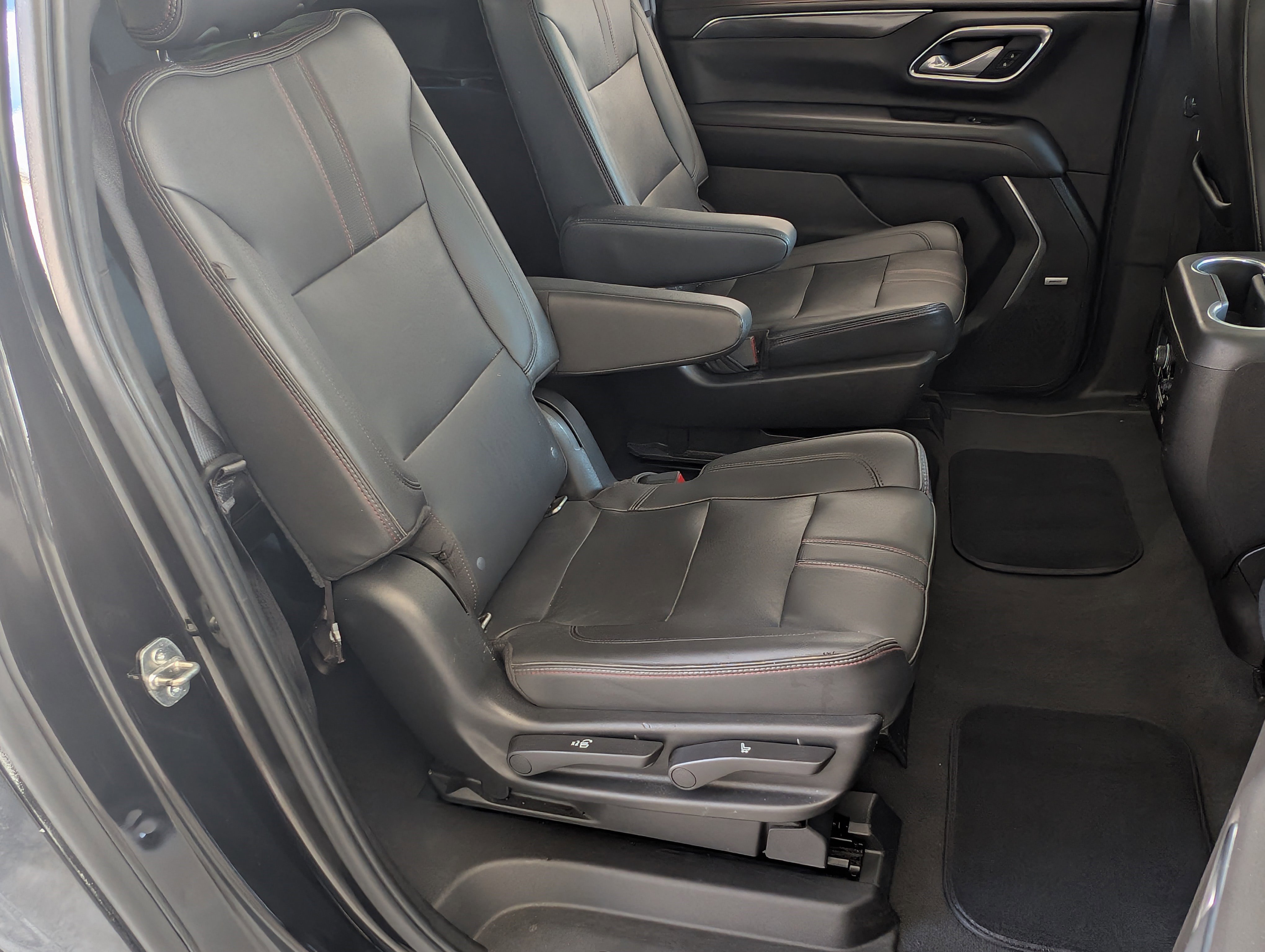 2021 Chevrolet Suburban RST