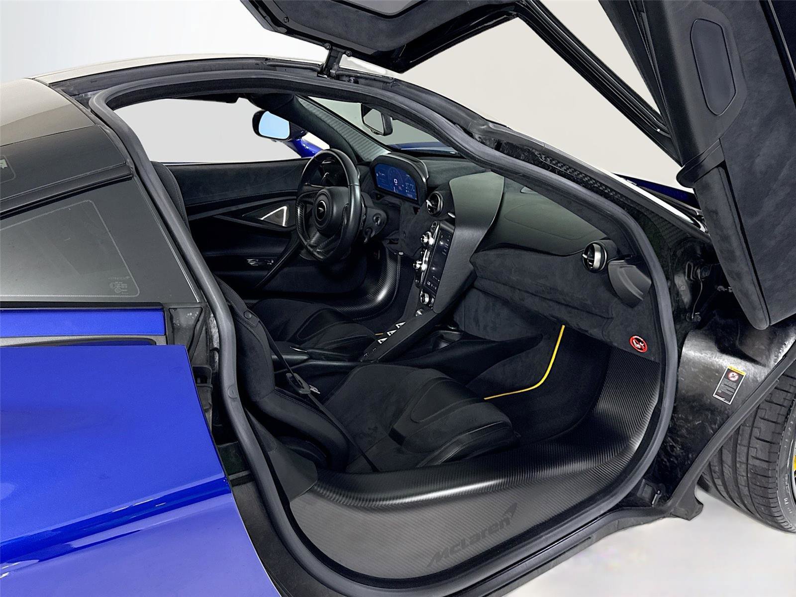 Used 2019 McLaren 720S Performance photo 24