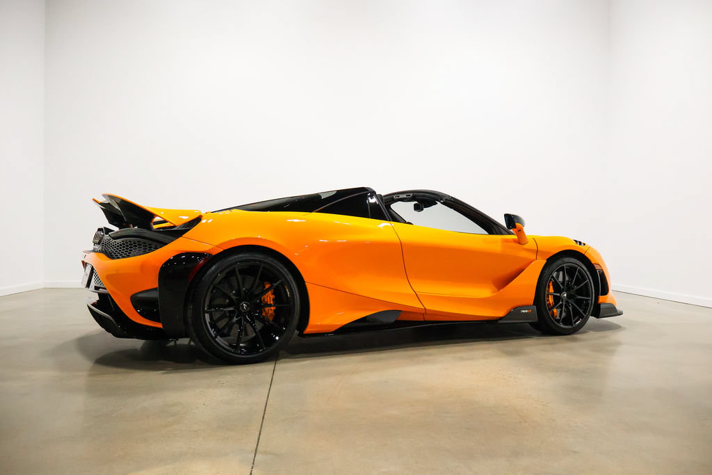 Used 2022 McLaren 765LT photo 68
