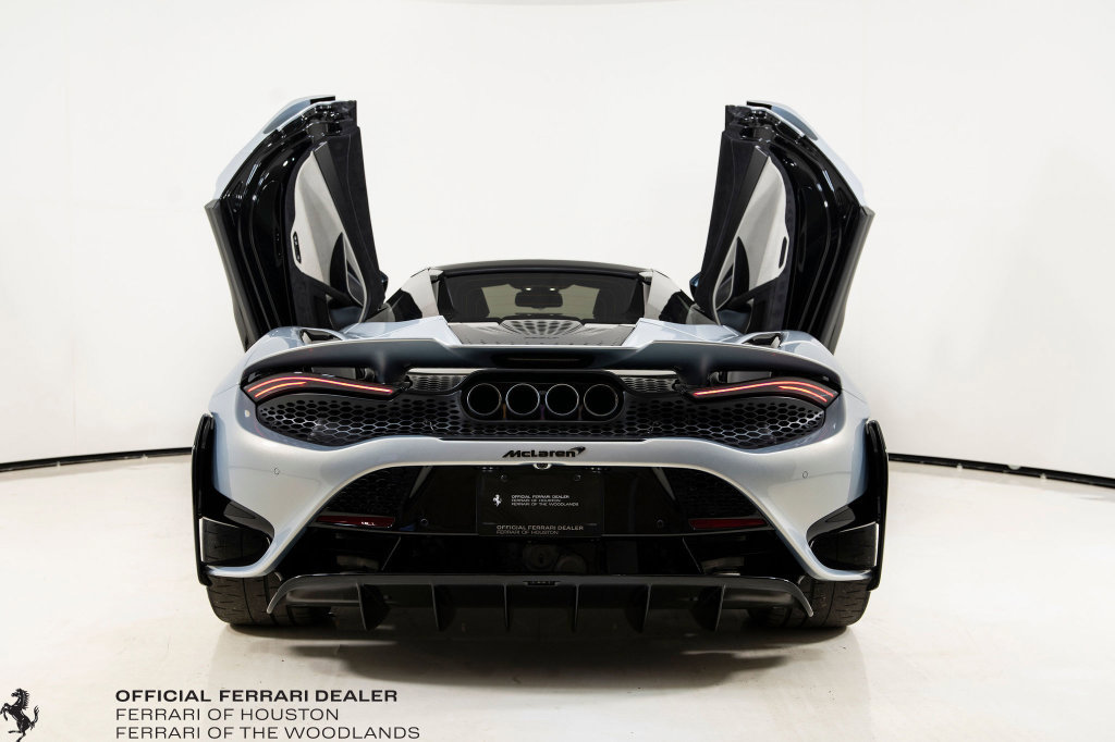 Used 2022 McLaren 765LT photo 36