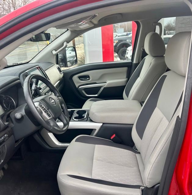 2024 Nissan Titan SV