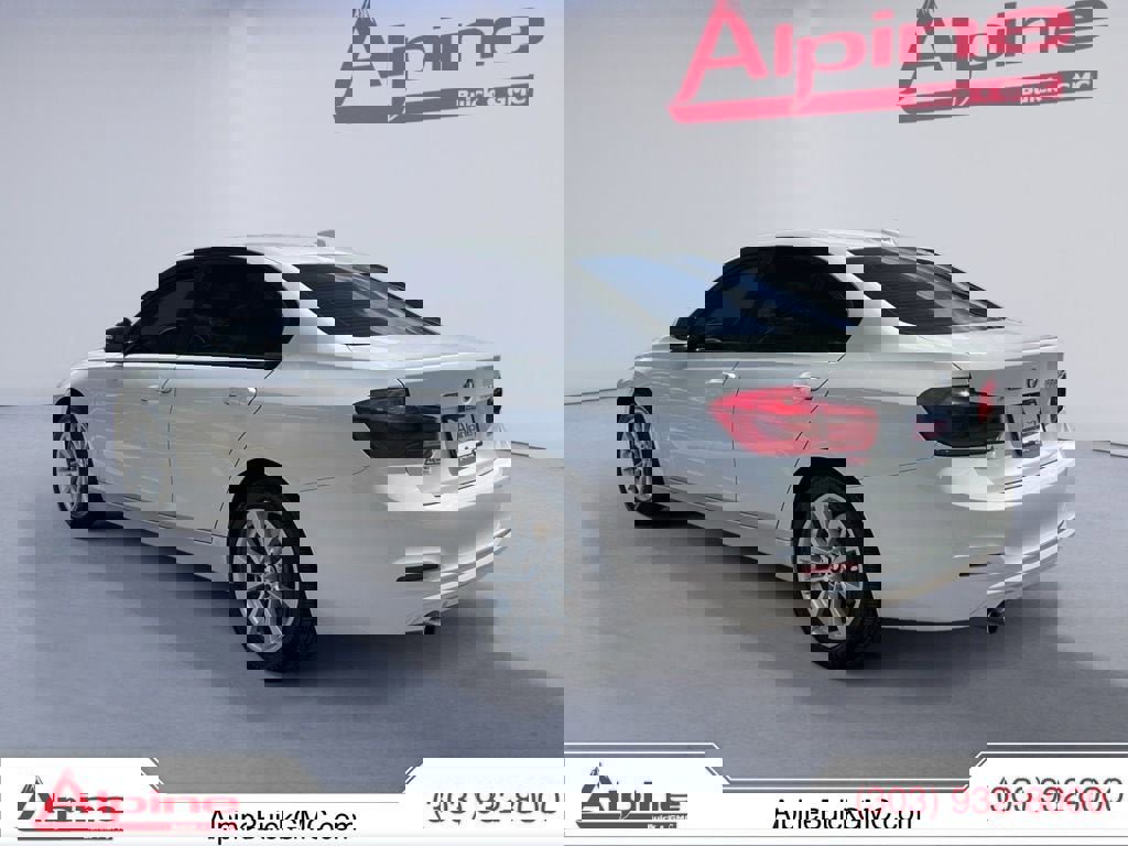 2018 BMW 320i xDrive Sedan