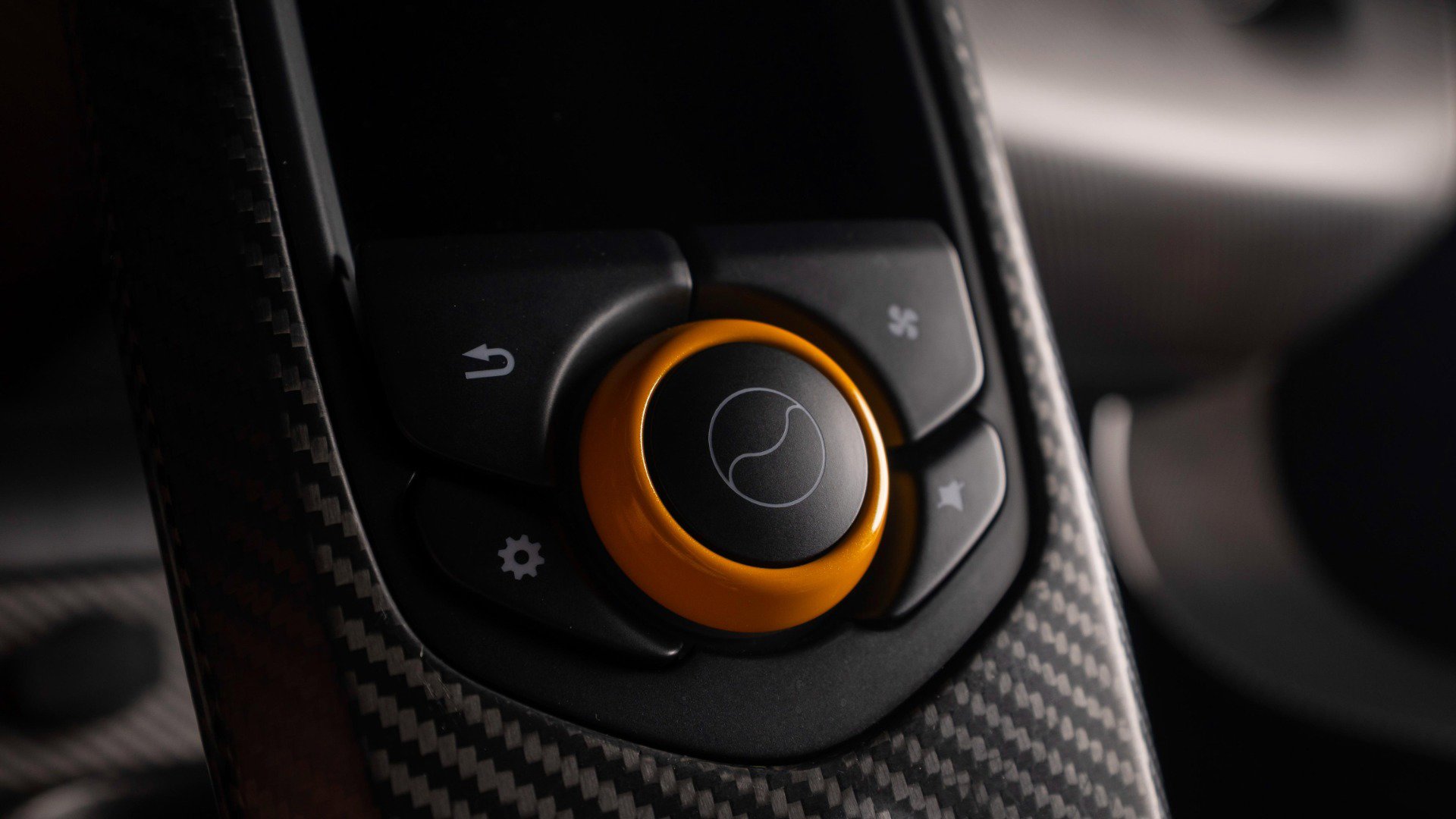 Used 2013 McLaren P1 photo 30